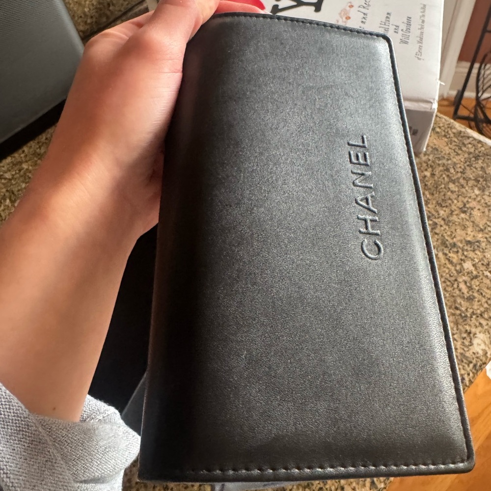 AUTHENTIC CHANEL Sleek Black Leather Magnetic Clutch (Sunglasses Case)